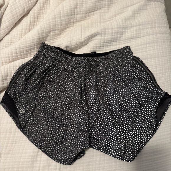 Reflective Lulu Shorts - Picture 2 of 3